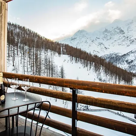 Deer Mountain View With Ski-in Access * Брей-Червиния