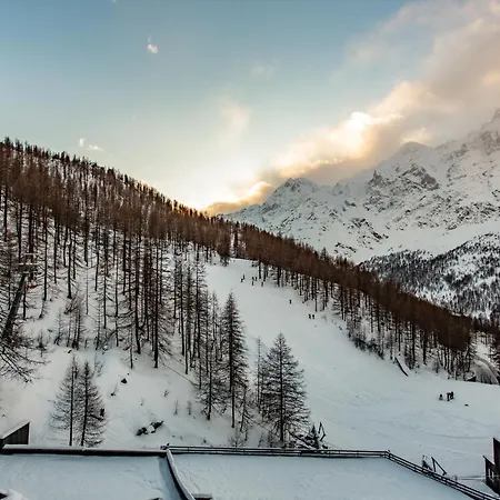 Deer Mountain View With Ski-in Access Breuil-Cervinia